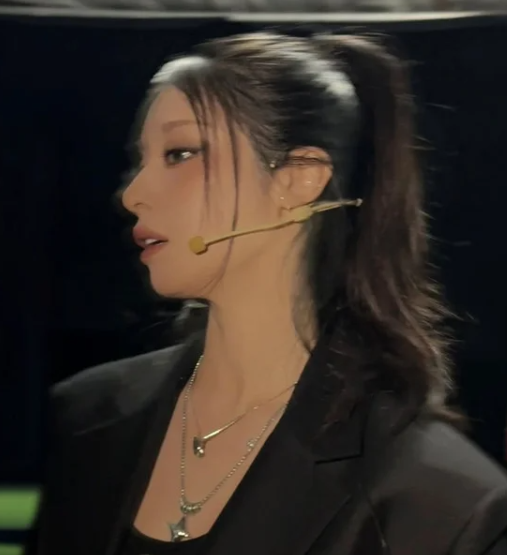 티아라 지연 블랙 시크룩1